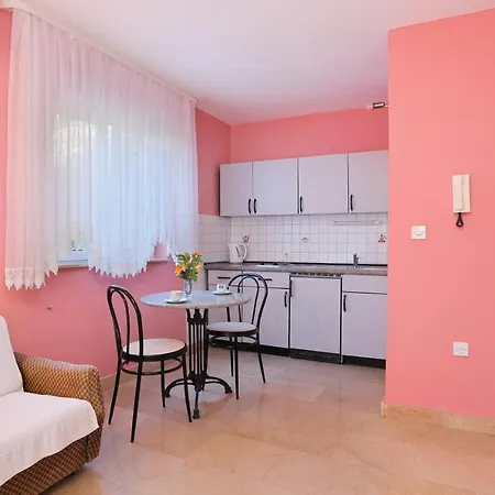 With Parking Space Marusici, Omis - 18497 Appartamento *